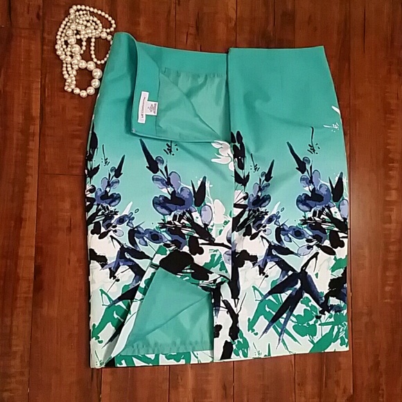 Watercolor skirt - Picture 2 of 5